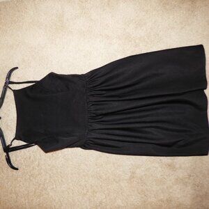 Casual black dress with straps and pockets (of course!)